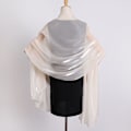 Pikkukuva 3 / 4: Tyylikäs organza-huivi kahvia