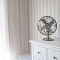 Miniatyrbild 3 av 6: NORTH Fläkt Bordsfläkt 30cm Satin Chrome