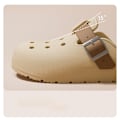 Miniatyrbillede 4 af 8: Komfortable og stilfulde træsko-sandaler EN Abrikos