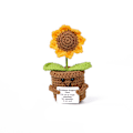 Miniatyrbild 1 av 2: Stor Stickad Solrosprydnad