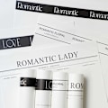 Pikkukuva 3 / 6: Tyylikäs vedenpitävä kukkainen käärepaperi - 20 arkkia Happily Ever After Kulta