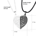 Miniatyrbild 2 av 5: Matchande parhalsband med magnetiskt hjärta Flerfärgad
