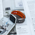 Miniatyrbild 6 av 7: Magnetiskt silikonarmband för Apple Watch - Svart/Orange (38/40/41mm) Mörkgrå
