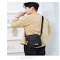 Miniatyrbild 3 av 5: Crossbody-väska i Nylon för Män Sex dragkedjor