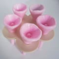 Miniatyrbild 2 av 11: Bi-vattenfontän i hartsblomma (set om 2) Rosa