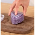 Miniatyrbild 4 av 4: 6 bitar triangulära molds för hushållsbarns molds (med skedar)