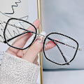 Miniatyrbillede 2 af 5: Søde Modebriller med Blåt Lys Filter til Læsning og Computerbrug - Grøn og Guld