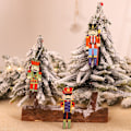 Miniatyrbild 8 av 8: Julgran nötknäppare hänge jul trä valnöt soldat hängande dekoration för julfest Vägg öppen spis fönster