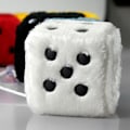 Pikkukuva 3 / 5: Auton riippuva pehmeä noppa Craps Autojen takapeilin riippuva koriste