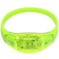 Miniatyrbillede 6 af 8: Nattløb LED-armbånd Lydkontrol Lysende Silikon Blinkende Armbånd til PartyGreen