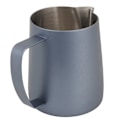 Miniatyrbilde 7 av 8: Kaffe Melkeskummingkopp Rustfritt Stålkanne Dampkanne 700ml Kaffe Latte Art for Kaffe Drikkere Royalblue