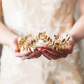 Miniatyrbilde 4 av 8: Brudepannebånd 2 stk Legering Metall Blad Krone Vine Pannebånd Blad Tiara Bryllup Hodeplagg Brudesvenninne Ball Håraccessoarer for Kvinner Jenter