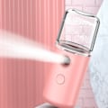 Miniatyrbilde 6 av 8: Nano Ansiktsmist Sprayer ABS-hus Lommestørrelse USB-lading Vannansiktfukter for hydrering Rosa