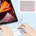 Miniatyrbild 3 av 5: Bluetooth-tangentbord för iPad Stabil magnetisk anslutningsdesign