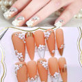 Miniatyrbild 4 av 5: 3D Blommiga Nagelkonst Berlocker Set Glitter Vita Blommor Pärla Nagelkonst Gyllene Kaviar Pärlor Nagel Dekoration Akryl Nagelkonst Stud Nagel