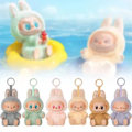 Miniatyrbilde 2 av 5: Pop Mart Labubu The Monsters – Spennende Macaron Plysj Nøkkelring Serie (1 Blind Box, 2.0) 2nd Generation Lots of fun