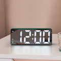 Miniatyrbild 2 av 3: Vit digital väckarklocka, elektronisk väckarklocka med snooze-funktion
