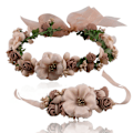 Miniatyrbilde 1 av 4: 2-delt sett med blomsterkrans hodeplagg og armbånd, justerbar blomsterkrans med blomsterarmbånd, egnet for bryllupsfester (kaffe farge)