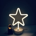 Miniatyrbild 3 av 5: Varmvit Stjärnformad LED Neonlampa med Bas, USB-driven, Hem