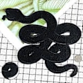 Miniatyrbild 3 av 5: Orm Broderad Patch för Kläder Stryk på Sy Applikation Söt Patch Tygmärke DIY Klädtillbehör Svart
