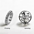 Miniatyrbild 5 av 5: Snurrande ring stressavlastande leksak silverguld 2 st snurrande ring