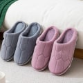Pikkukuva 4 / 5: Pehmeät Mukavat Liukumattomat Lämpimät Memory Foam -kotitossut.