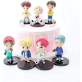 Miniatyrbild 3 av 5: 7-delad BTS Mini Idol Lyxig Karaktärsspelset Tårta Topp BTS Pojke