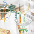 Miniatyrbilde 5 av 5: Nordisk Farget Glass Sugerør Miljøvennlig for Beskyttelse Spesiell Formet Vridningsdesign Enkel å Bruke for Milkshake Juice Gave BJ00580