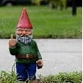 Miniatyrbillede 2 af 5: Havefigur med middelfinger - Sjov havefigur til haven eller græsplænen
