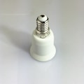 Miniatyrbillede 1 af 4: E14 fatningadapter til E27 pære, hvid