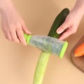 Miniatyrbillede 2 af 5: 3 stk. Grøn kartoffelskræller med opbevaringsboks 2 stk. rustfrit stål