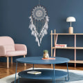 Miniatyrbillede 2 af 5: Boho Drømmekatcher med Lys - Stor Hvid Fjer Macrame Væghæng