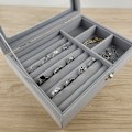 Miniatyrbillede 3 af 5: Grå smykkeskrin til opbevaring af smykker, halskæder