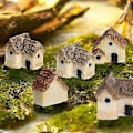 Miniatyrbilde 2 av 3: 12 stk. Mini Husformede Ornamenter Resin Husmodell Mikro Landskapsdekor