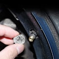 Miniatyrbillede 4 af 5: 4 Pak Bling Ventilhatter, Funklende Hvide Håndlavede Krystal R