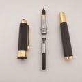 Miniatyrbillede 2 af 2: 1 sort fyldepen - 14,15*1,35 cm, sort lak med gyldent p