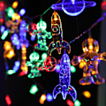 Miniatyrbild 1 av 3: LED-ljusslinga färgglada astronauter och raketer, 3m 20 LED-batteri