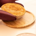 Miniatyrbild 3 av 5: Bambu serveringsbricka, rund träbricka, träserveringsbricka, Frui