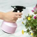 Miniatyrbilde 2 av 4: Tomme sprayflasker av resirkulert plast - Tomme sprayflasker