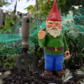 Miniatyrbillede 3 af 5: Havefigur med middelfinger - Sjov havefigur til haven eller græsplænen