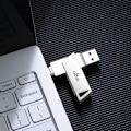 Miniatyrbilde 2 av 3: USB-minnepinne 128 GB USB C dobbelkontakter, Type C 3.1 og USB