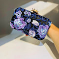 Miniatyrbild 2 av 3: Vacker Handväska Clutch Väskor Präglad Broderi Blomma Påse Väska Handväska Kvällsväska Måste Ha Artikel för Kvinnor  Himmelsblå Blue