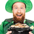 Miniatyrbild 2 av 4: 10 ST Festival Klöver Mustaschklämmor St Patrick's Day Skägg Glänsande Hänge Klämma Skägg Ornament Ansiktshår Prydnader Tomteskägg Hårdekor