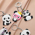 Miniatyrbillede 1 af 3: 20 stk. Tegneserie Panda Nøglevedhæng Rygsæk Hængende Dekorationer Multifunktionelle Panda Nøgleringe