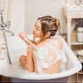 Pikkukuva 5 / 5: 4 kpl Iso Kylpypyyhe Loofah-sieni Pitkällä Kahvalla Suihkuloofah, Kylpyvartalon Selkäharja, Spaharja Naisille ja Miehille (4 Väriä) (style1138)