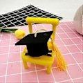 Miniatyrbillede 1 af 7: 10 stk. Mini doktorhatte, dimissionshårnålehatte, dimissionssæson dekorationshatte, festbegivenheds vinflaske doktorhatte dekorationshatte, Yellow