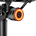 Miniatyrbild 1 av 5: Smart Baklykta för Cykel: Automatisk På/Av Bakre Cykellampa Ultra