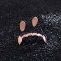 Miniatyrbillede 3 af 5: 14k Guld Vampyr Dracula Tandsmykker 2 stk. Enkelt Fangtænder og 6 Bundtænder