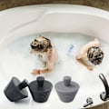 Miniatyrbillede 2 af 5: Sæt med 4 universelle silikone badeværelsesvask afløbsstop (2 sorte a