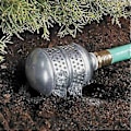 Miniatyrbilde 1 av 5: Sprinkler A Rust Aluminium Diffuser For Delikat Vanning Som Raskt Bløtlegger Uten Å Lage Hull Eller Erodere Jord Brukt I Grønnsakshager